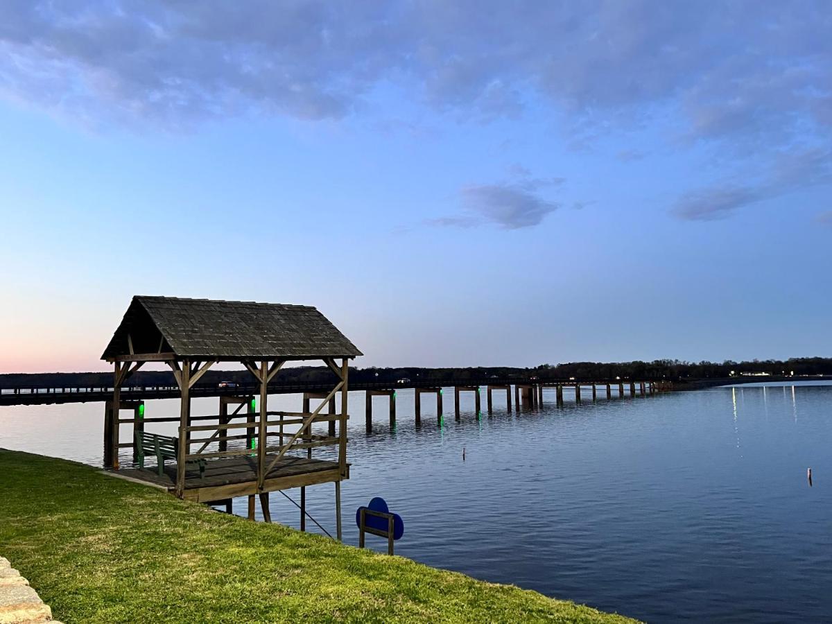 Quality Inn - On The Lake Clarksville-Boydton Kültér fotó